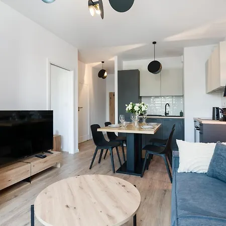 Apartment Bukowska 18 With Balcony Mtp By Renters Poznan