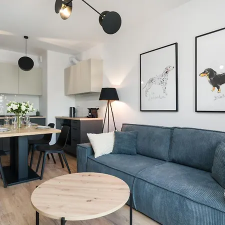 Bukowska 18 With Balcony Mtp By Renters Apartment *