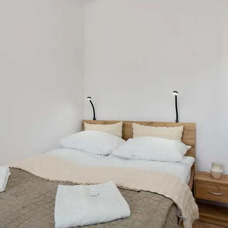Bukowska 18 With Balcony Mtp By Renters * Poznan