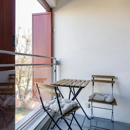 Bukowska 18 With Balcony Mtp By Renters Apartment *