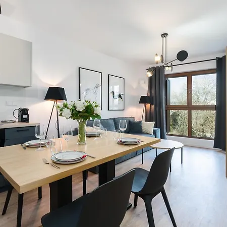 Apartment Bukowska 18 With Balcony Mtp By Renters